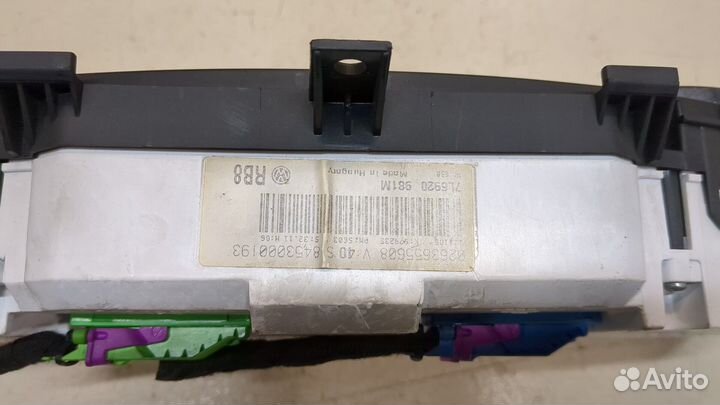 Щиток приборов Volkswagen Touareg