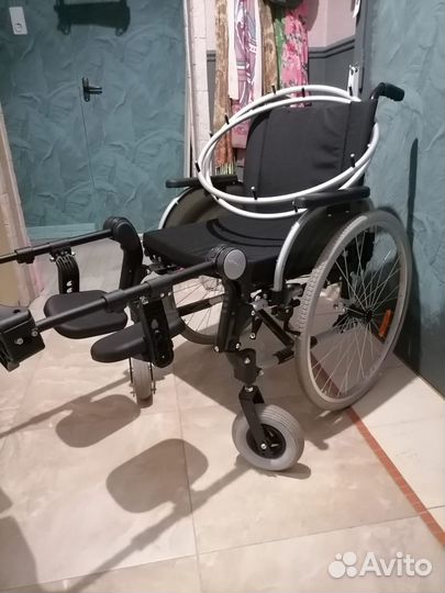 Коляска инвалидная