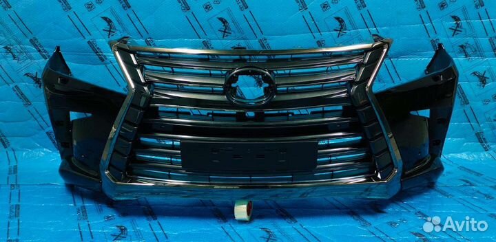 Бампер с решеткой Lexus LX Black Vision Оригинал