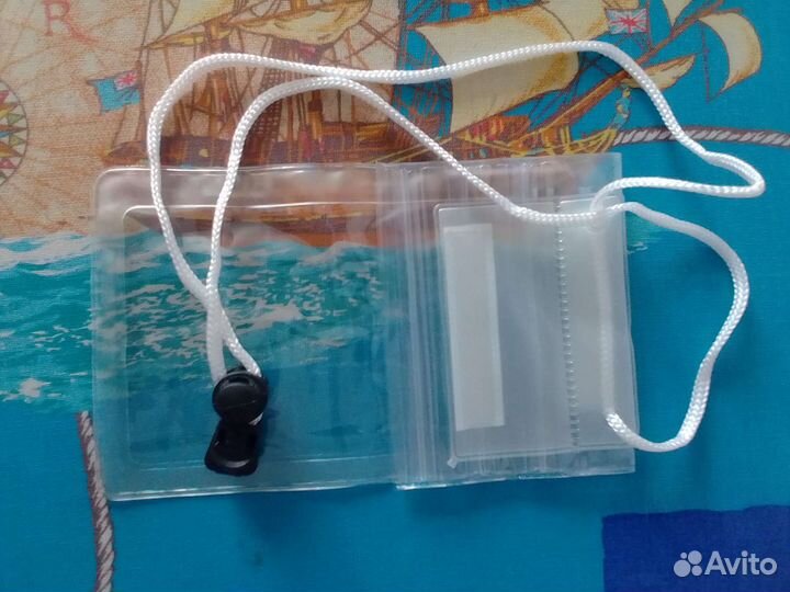 Чехол на телефон