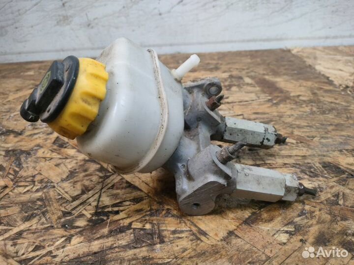 Главный тормозной цилиндр Chevrolet Lanos T150