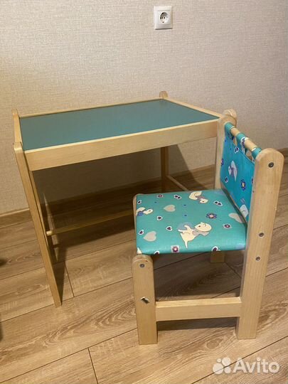Детский стол и стул