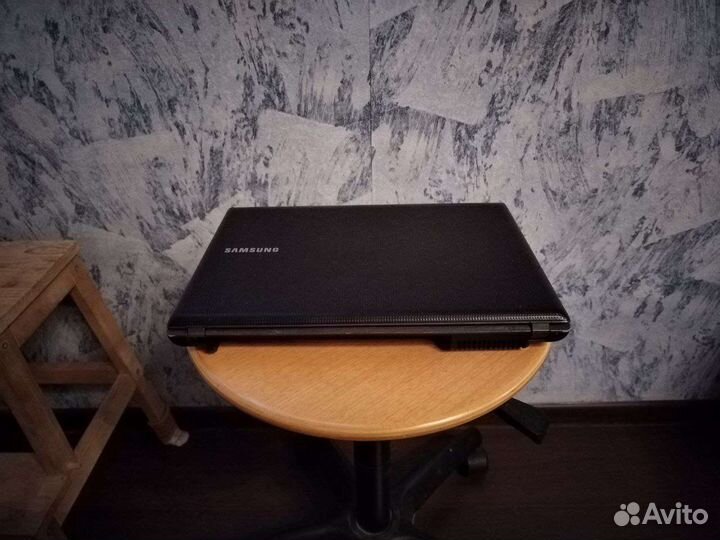 Ноутбук Samsung r428