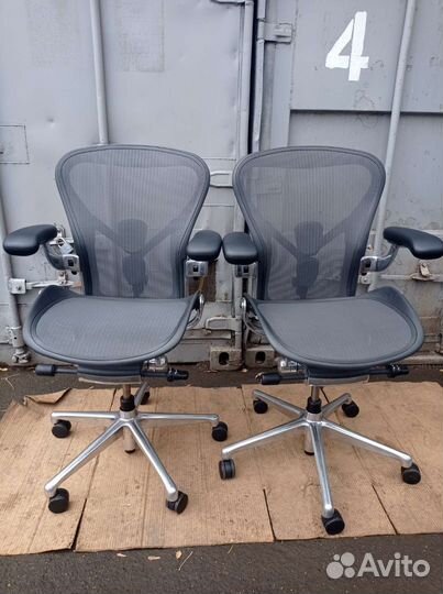 Кресло Herman miller Aeron New Remastered хром