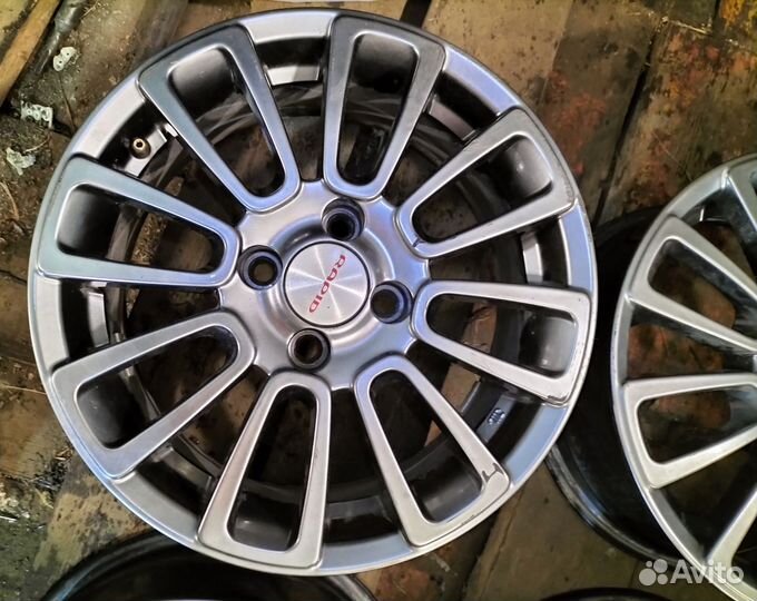 Литые диски R15 4x100 цо 60.1 ET40