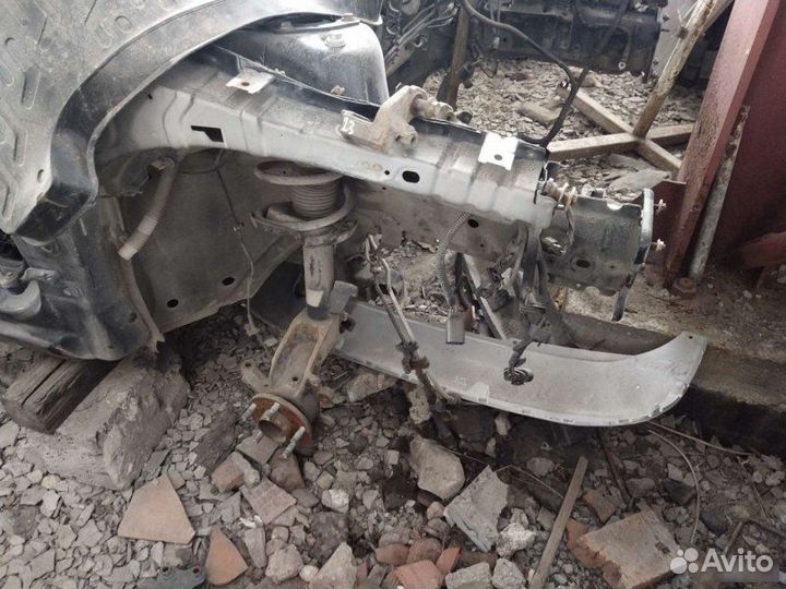 Лонжерон передний левый четверть Ford Focus 2