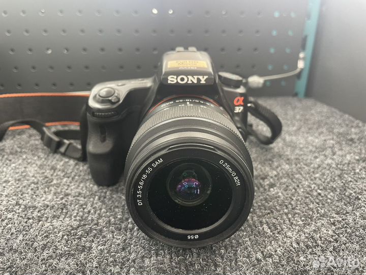 Зеркальный фотоаппарат sony SLT-A37