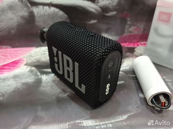 Беспроводная колонка JBL