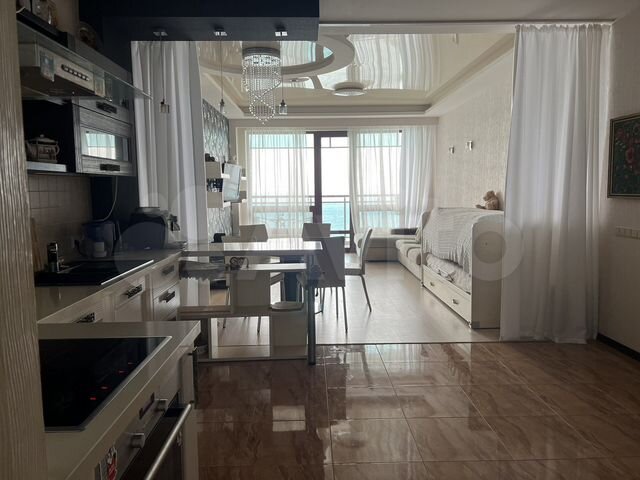 2-к. квартира, 80 м², 12/14 эт.
