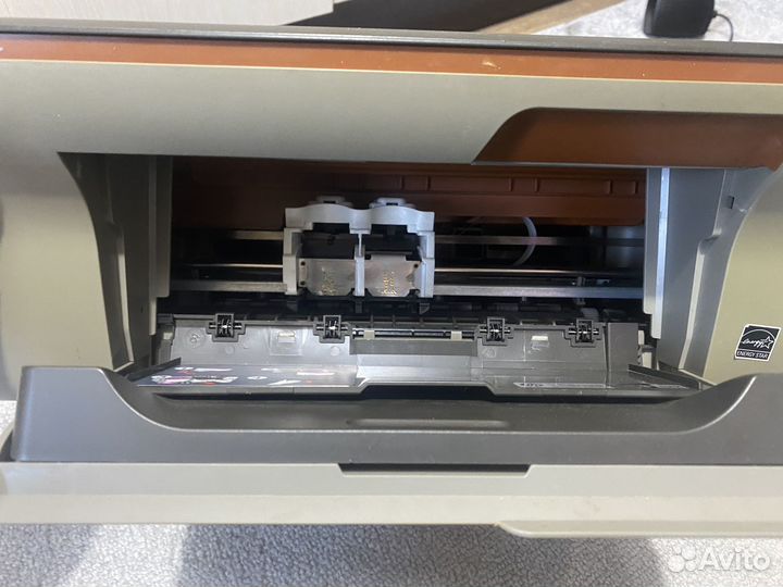 Принтер hp deskjet 2050A