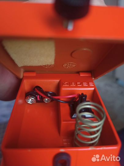 Гитарная педаль Boss md-2