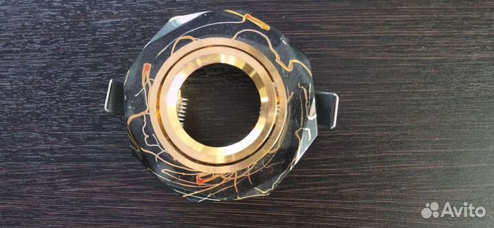 Светильник потолочный встраиваемый