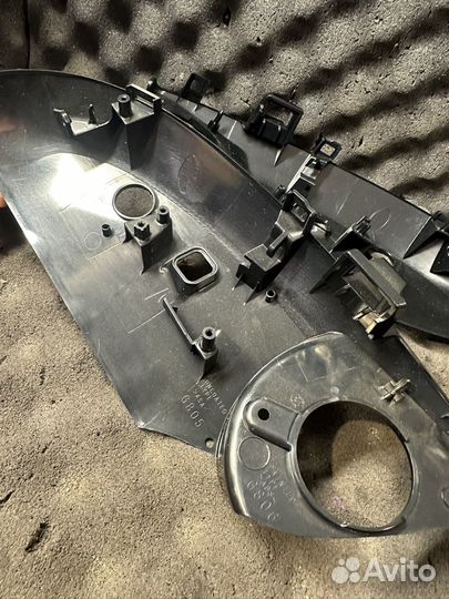 Prado 150 нижняя часть корпуса зеркала