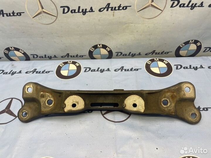 Кронштейн АКПП Bmw 530 E39 LCI M54B30 2001Г