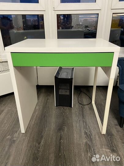 Компьютерный стол IKEA