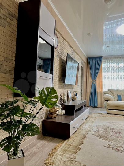 3-к. квартира, 70,7 м², 2/5 эт.