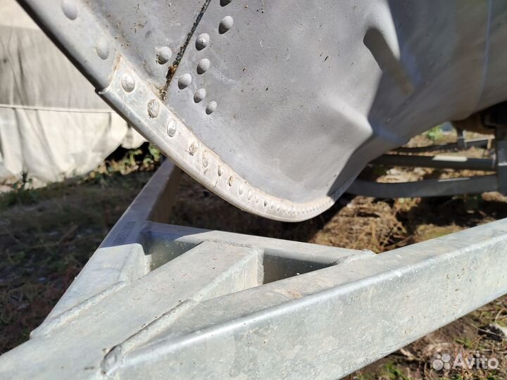 Казанка 5м3 с мотором Evinrude 40 л/с
