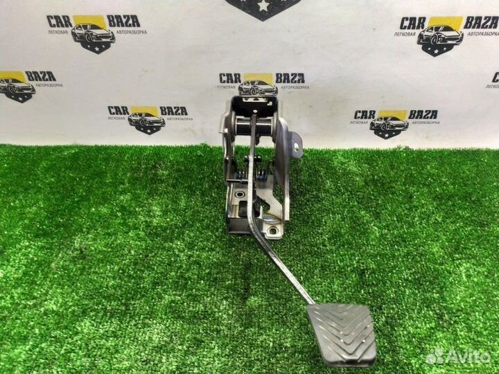 Педаль сцепления Hyundai Kona