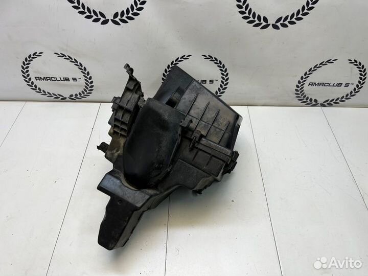 Корпус воздушного фильтра Ford Focus 2 купе 2.0