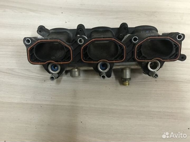 Коллектор впускной Audi Q5 8R с2008-2017г с2008-20