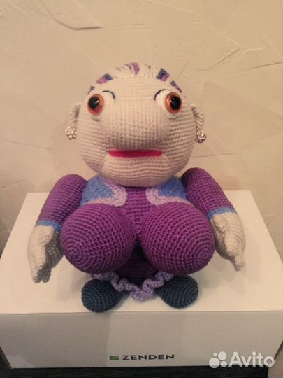 Вязаная интерьерная кукла амигуруми