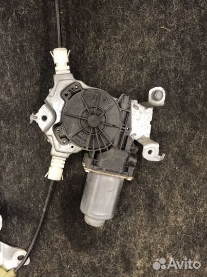 Ниссан навара д40 стекло подьемник