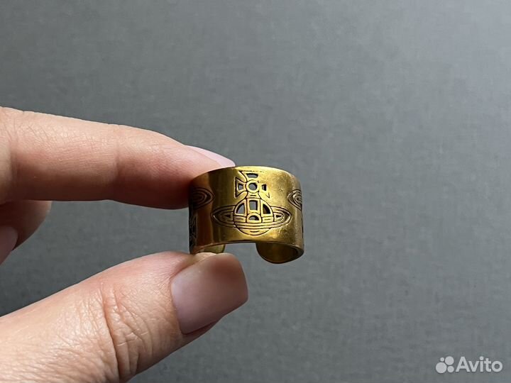 Кольцо модное