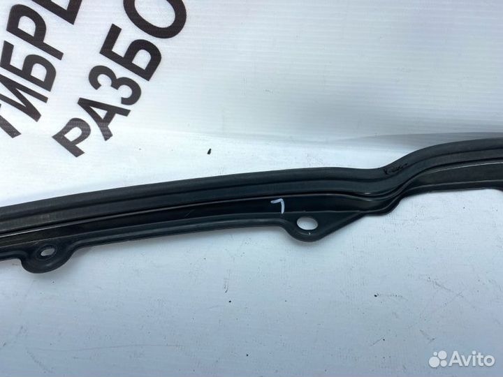 Датчик защемления багажника левый Toyota