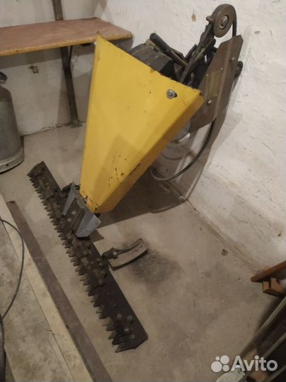 Зернодробилка