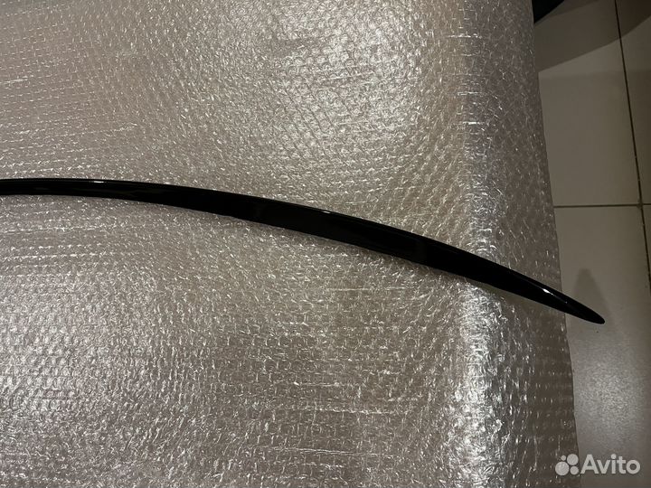 Спойлер багажника узкий Mercedes W213 глянец