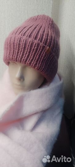 Шапка женская вязаная ручная работа
