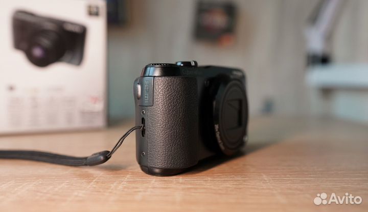 Продам фотоаппарат Sony DSC-HX20