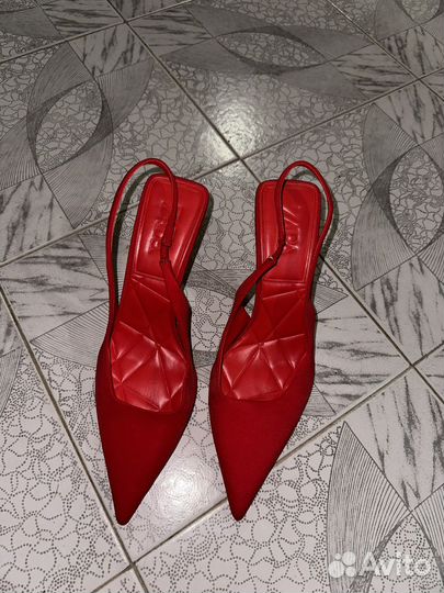 Босоножки zara
