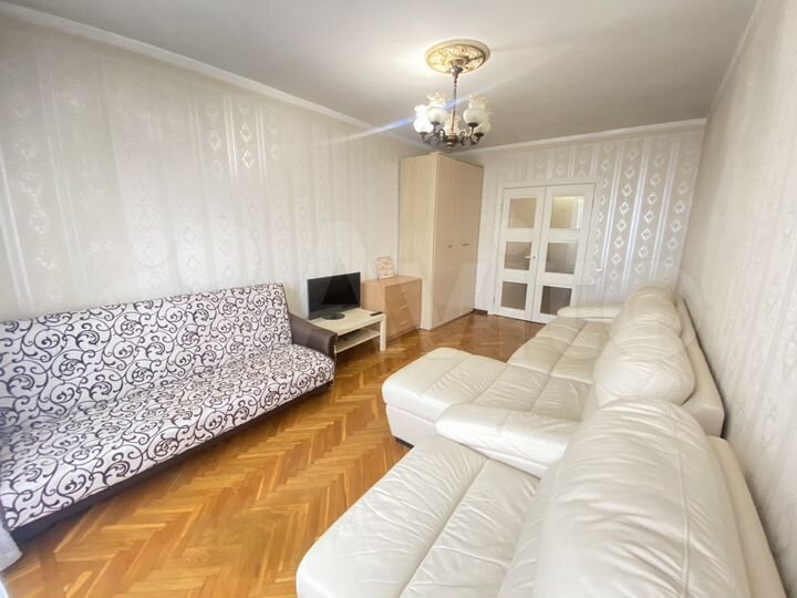 3-к. квартира, 89 м², 6/14 эт.