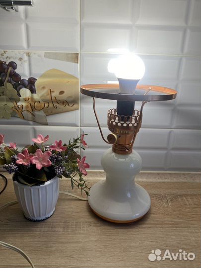 Лампа настольная СССР плафоны