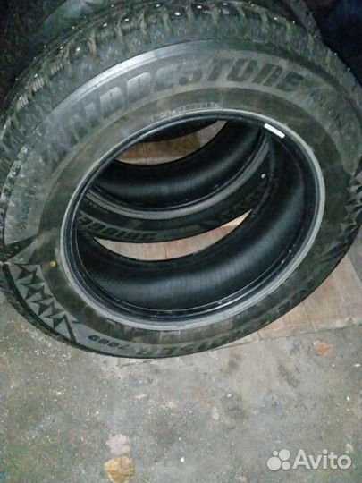 Bridgestone Ice Cruiser 7000 235/65 R17