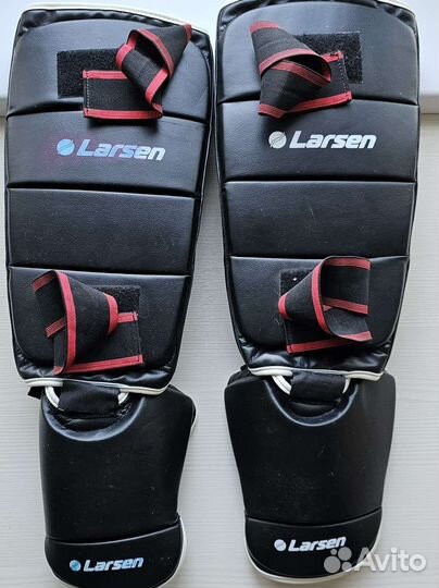 Перчатки, шлем, защита голени, бинты. экипировка