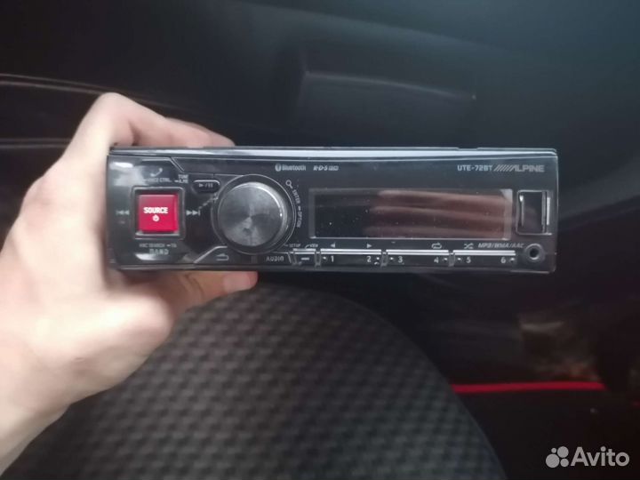 Магнитола Alpine ute-72bt