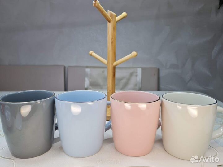 Набор из 4-х кружек Solo на деревянной подставке