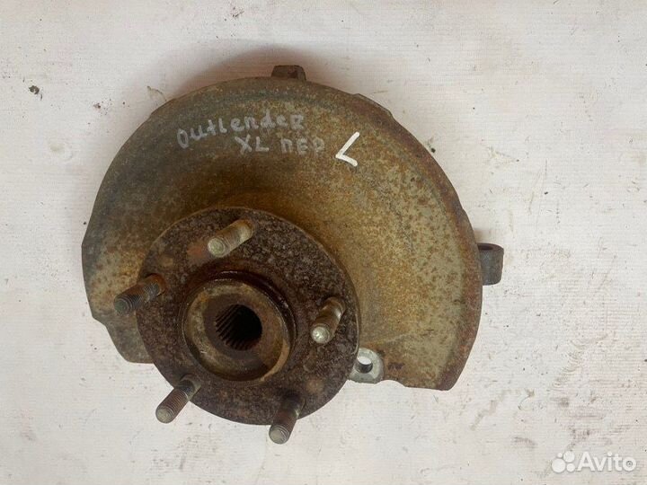 Кулак поворотный передний левый Mitsubishi