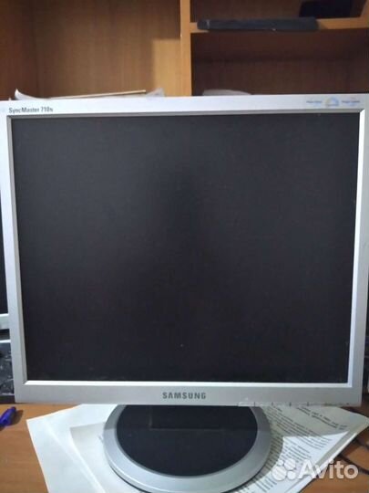 Монитор Samsung syncmaster 17