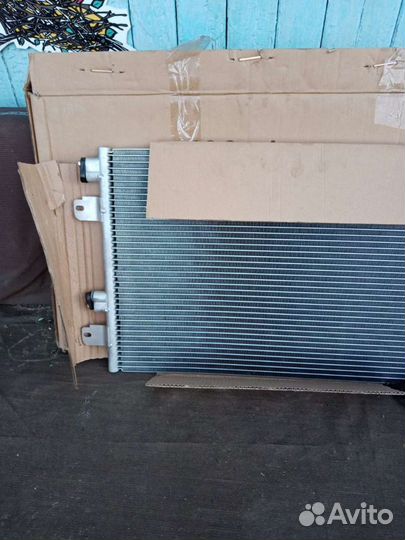 Радиатор кондиционера Renault Logan фаза 1