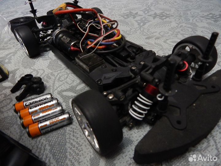 Радиоуправляемая модель автомобиля kyosho М 1:10