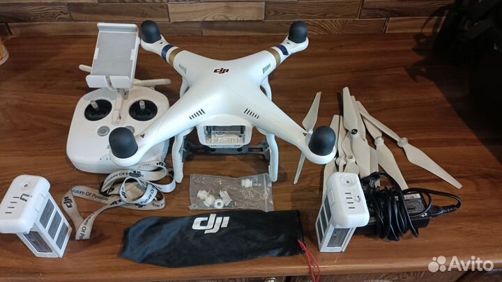 Dji phantom 3 professional + много допов