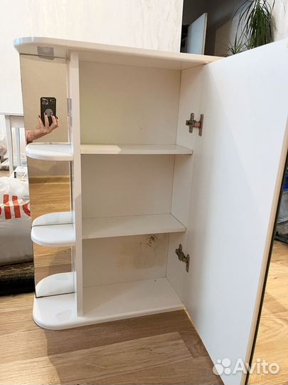 Шкаф купе с зеркалом в ванную