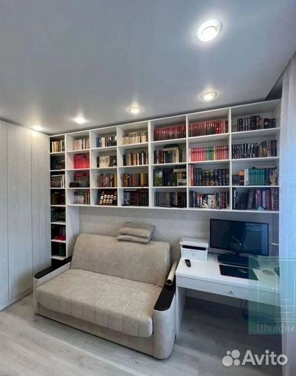 Шкаф двухстворчатый