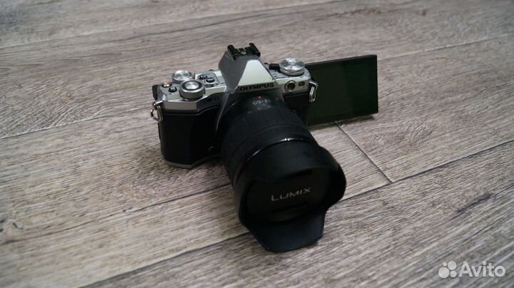 Olympus OM-D E-M5 II mark 2, объектив 12-60