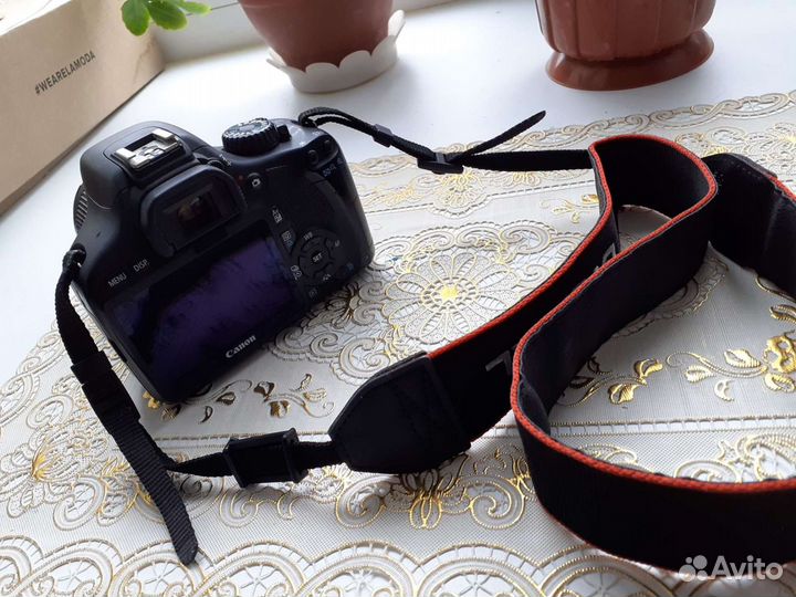 Зеркальный фотоаппарат canon 550d