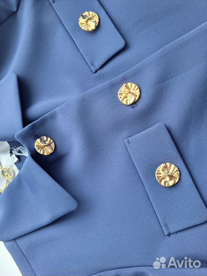 Брючный Костюм новый 42