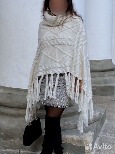 Пончо вязанное